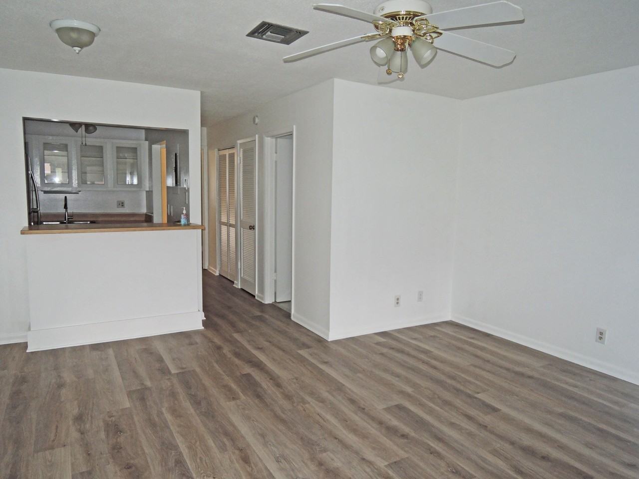 322 Colony Ln #C - Photo 4 of 25