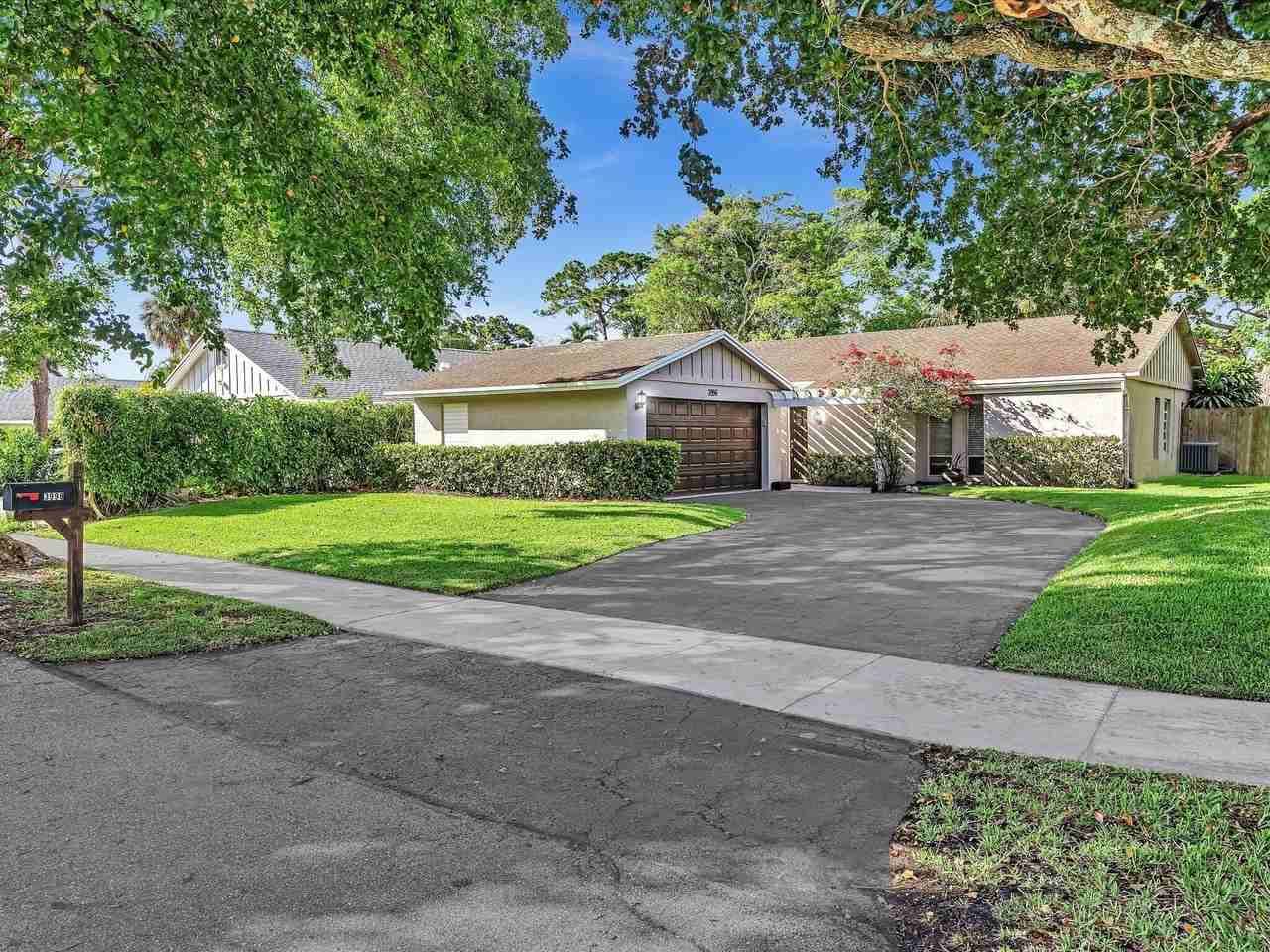 3996 Nw 7th Ct - Photo 5 of 50