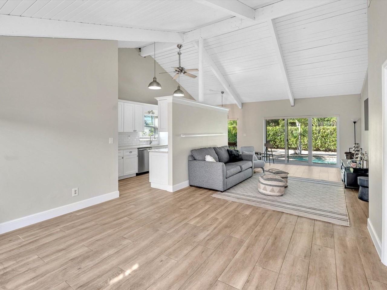 3996 Nw 7th Ct - Photo 7 of 50