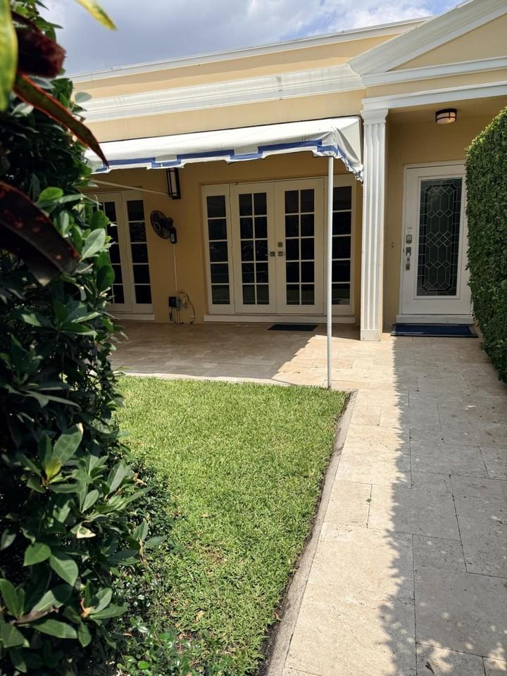 225 Everglade Ave - Photo 3 of 35