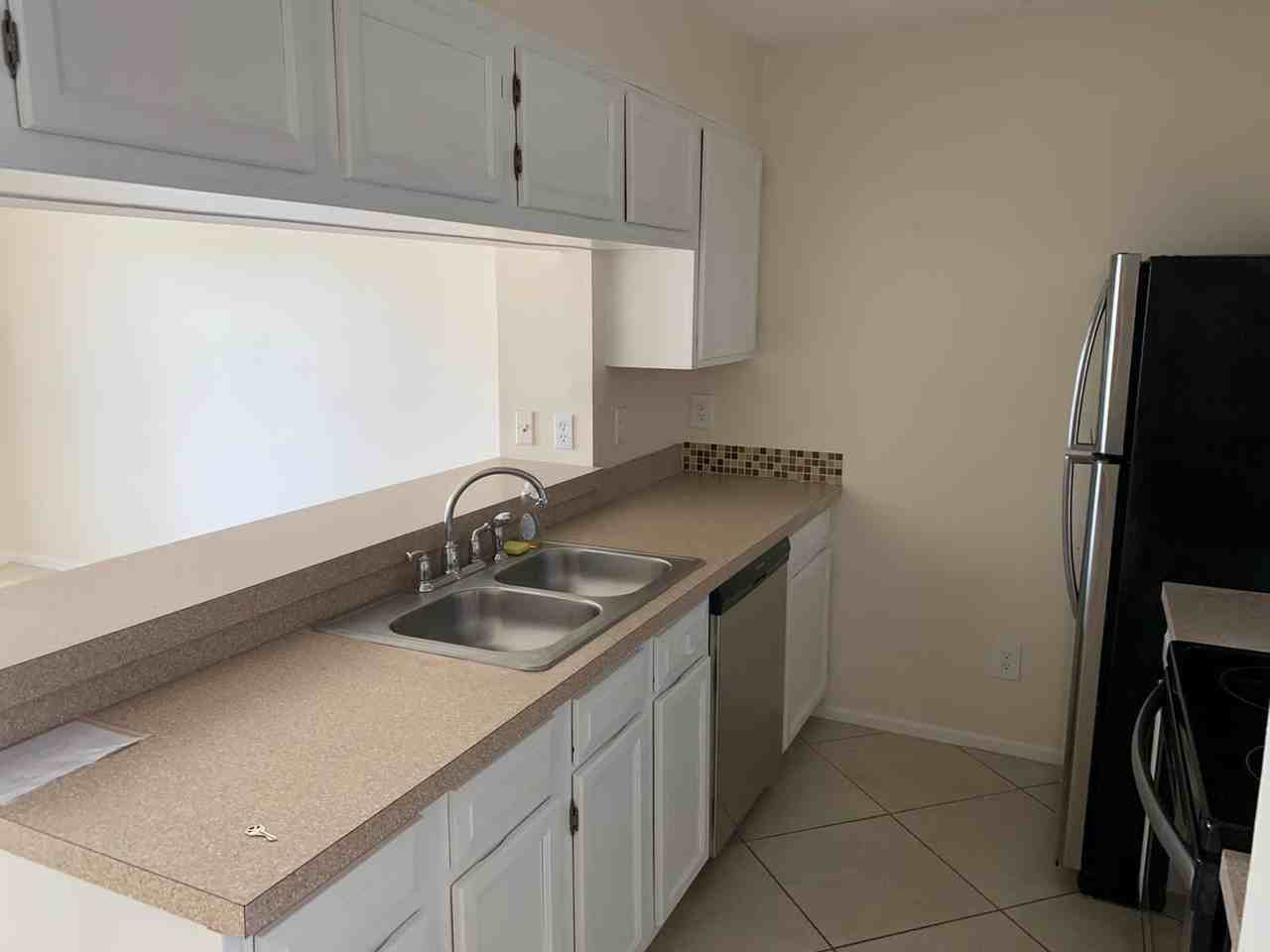293 Cypress Point Dr #293 - Photo 6 of 10