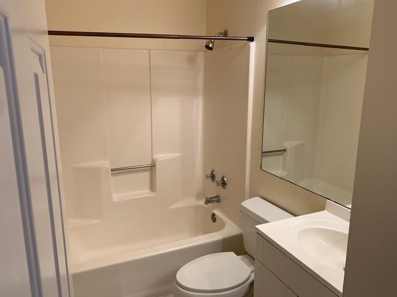 293 Cypress Point Dr #293 - Photo 7 of 10
