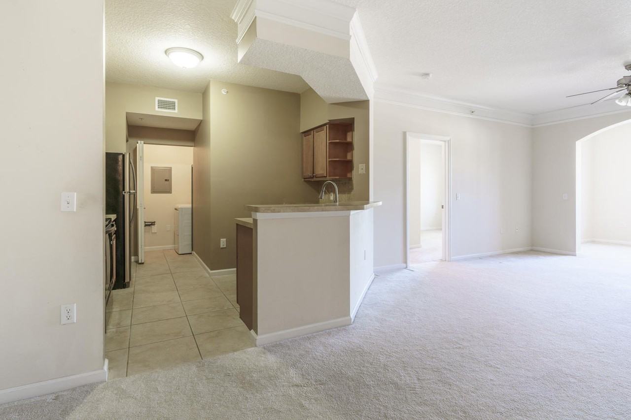 1201 Myrtlewood Cir E - Photo 4 of 16