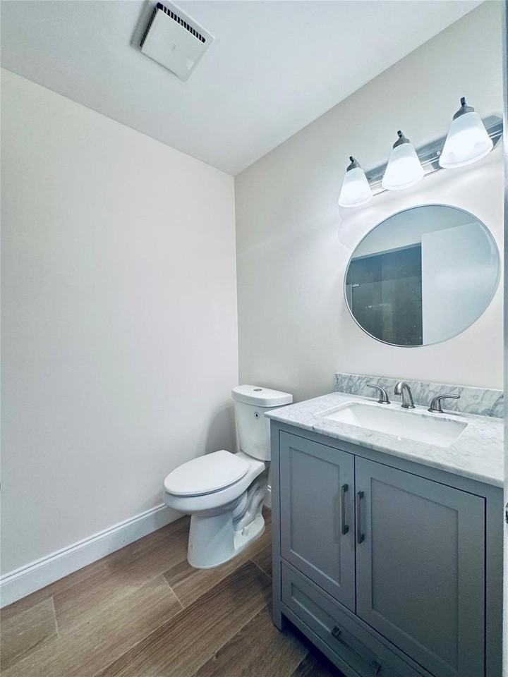 14676 Canalview Dr #C - Photo 7 of 50