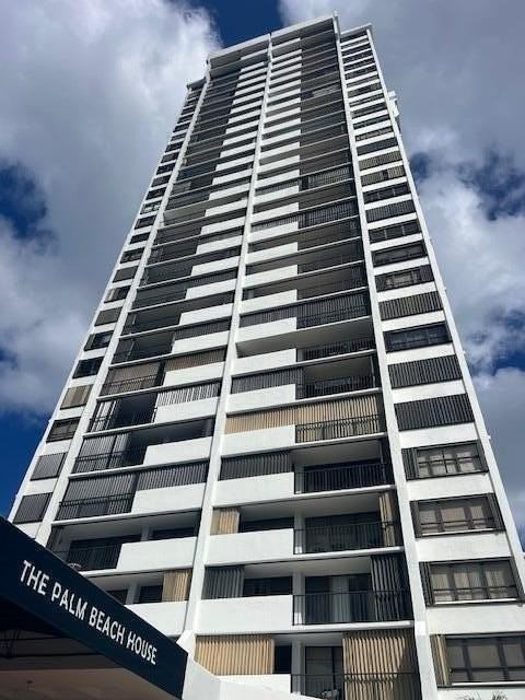 5600 N Flagler Dr #1110