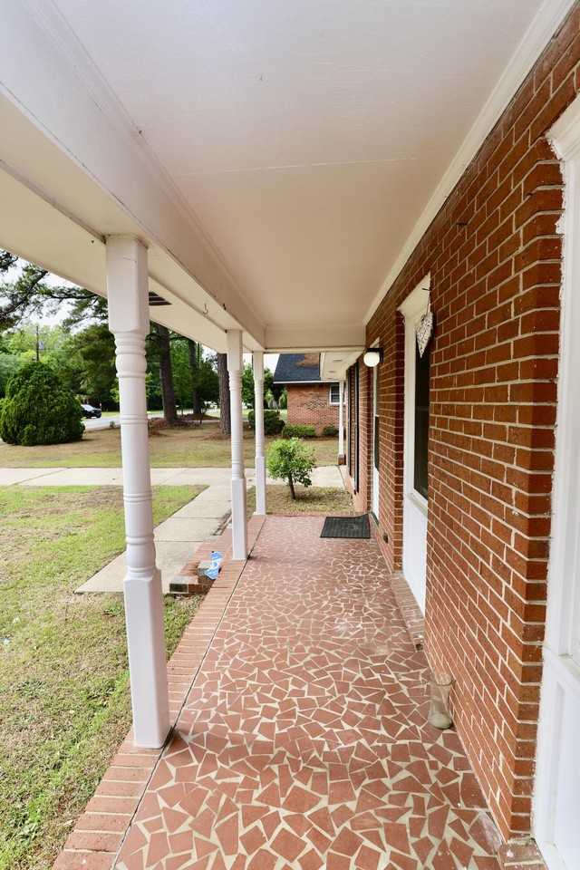 807 N Guignard Dr - Photo 7 of 50