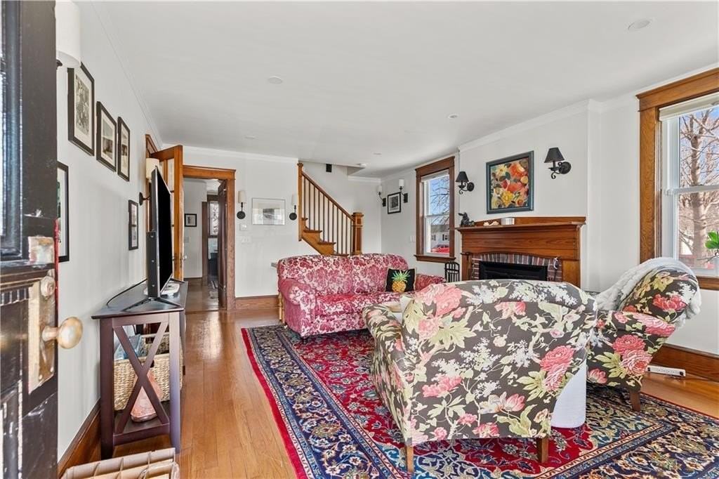 123 Beacon St - Photo 2 of 25