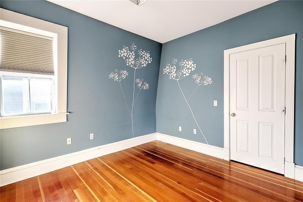 225 Carpenter St #3 - Photo 5 of 11