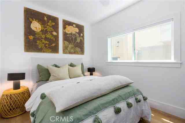 409 Goldenrod Ave #B - Photo 3 of 8
