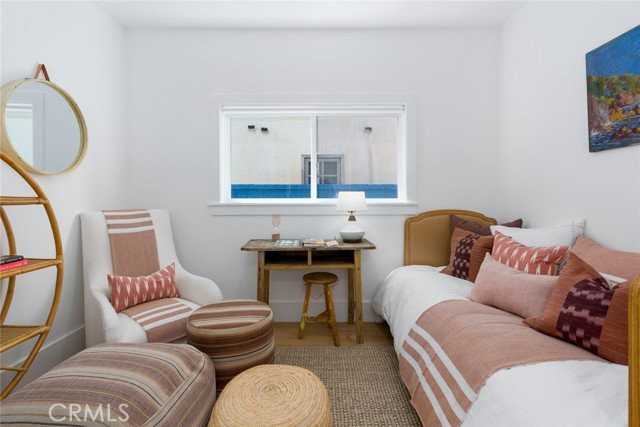409 Goldenrod Ave #B - Photo 4 of 8