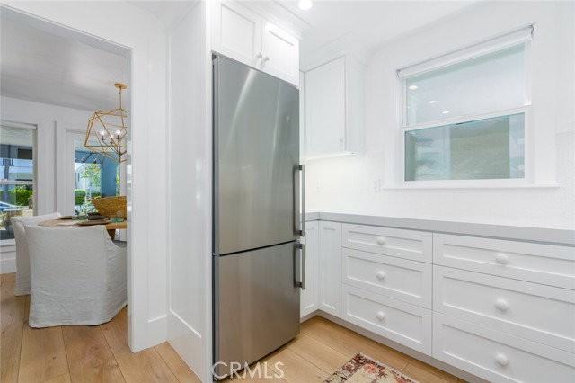 409 Goldenrod Ave #B - Photo 6 of 8