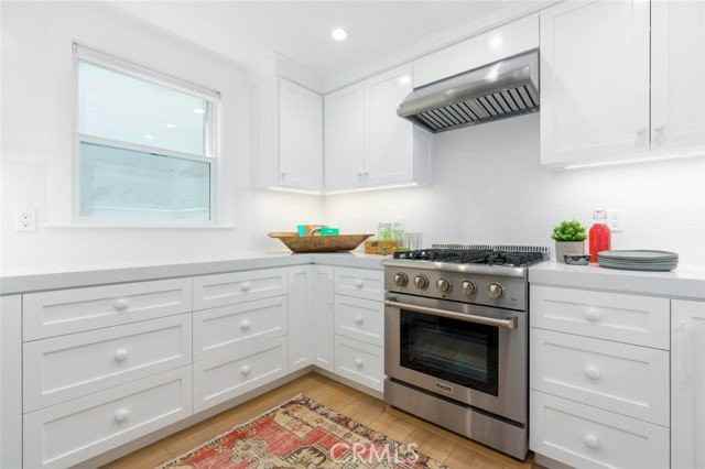 409 Goldenrod Ave #B - Photo 7 of 8