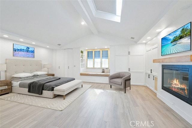 411 Goldenrod Ave #B - Photo 5 of 8