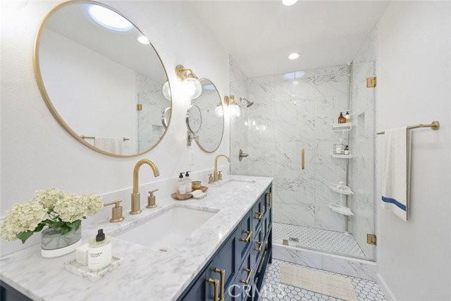 411 Goldenrod Ave #B - Photo 7 of 8