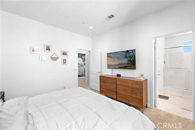 339 Ford Rd - Photo 2 of 8