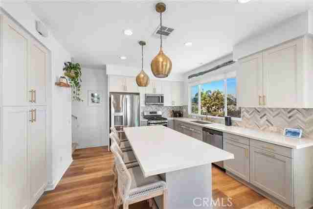 339 Ford Rd - Photo 6 of 8
