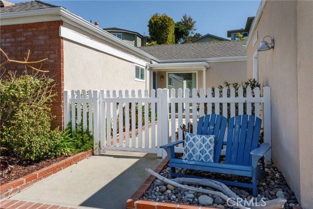 2968 Alta Laguna Blvd - Photo 2 of 6