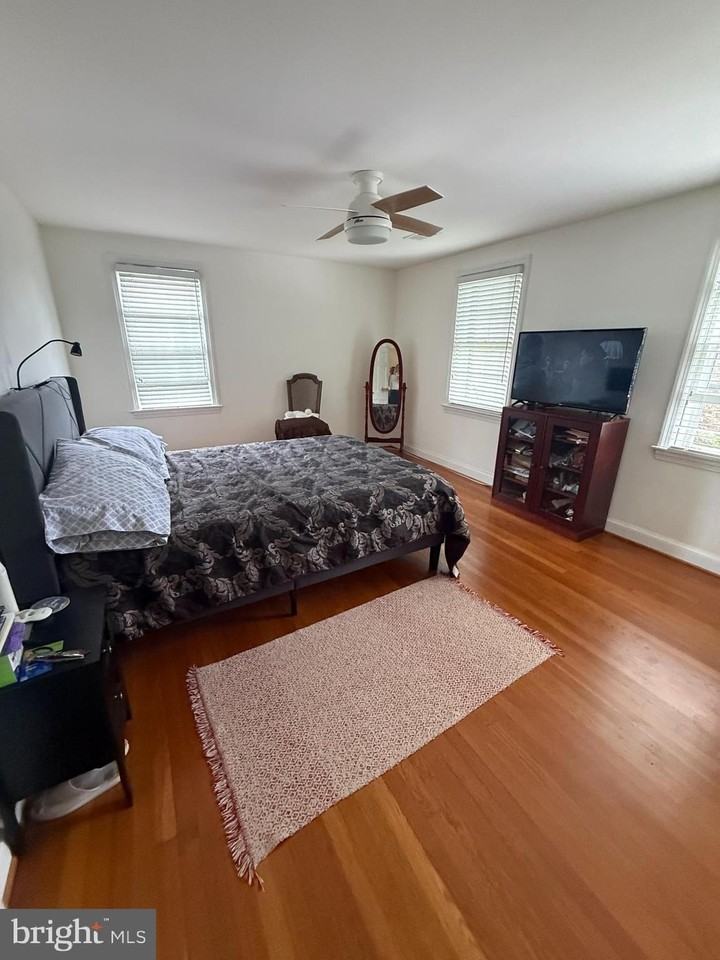 4610 Morgan Dr - Photo 5 of 9