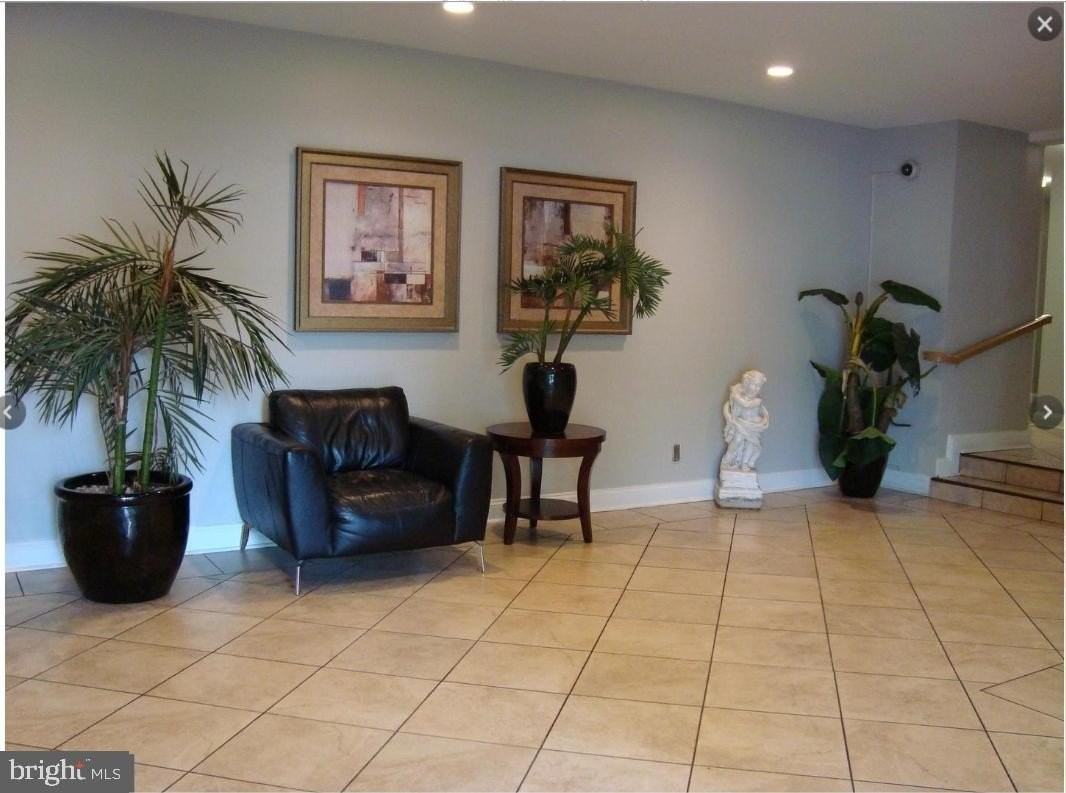 1009 Chillum Rd #217 - Photo 2 of 23