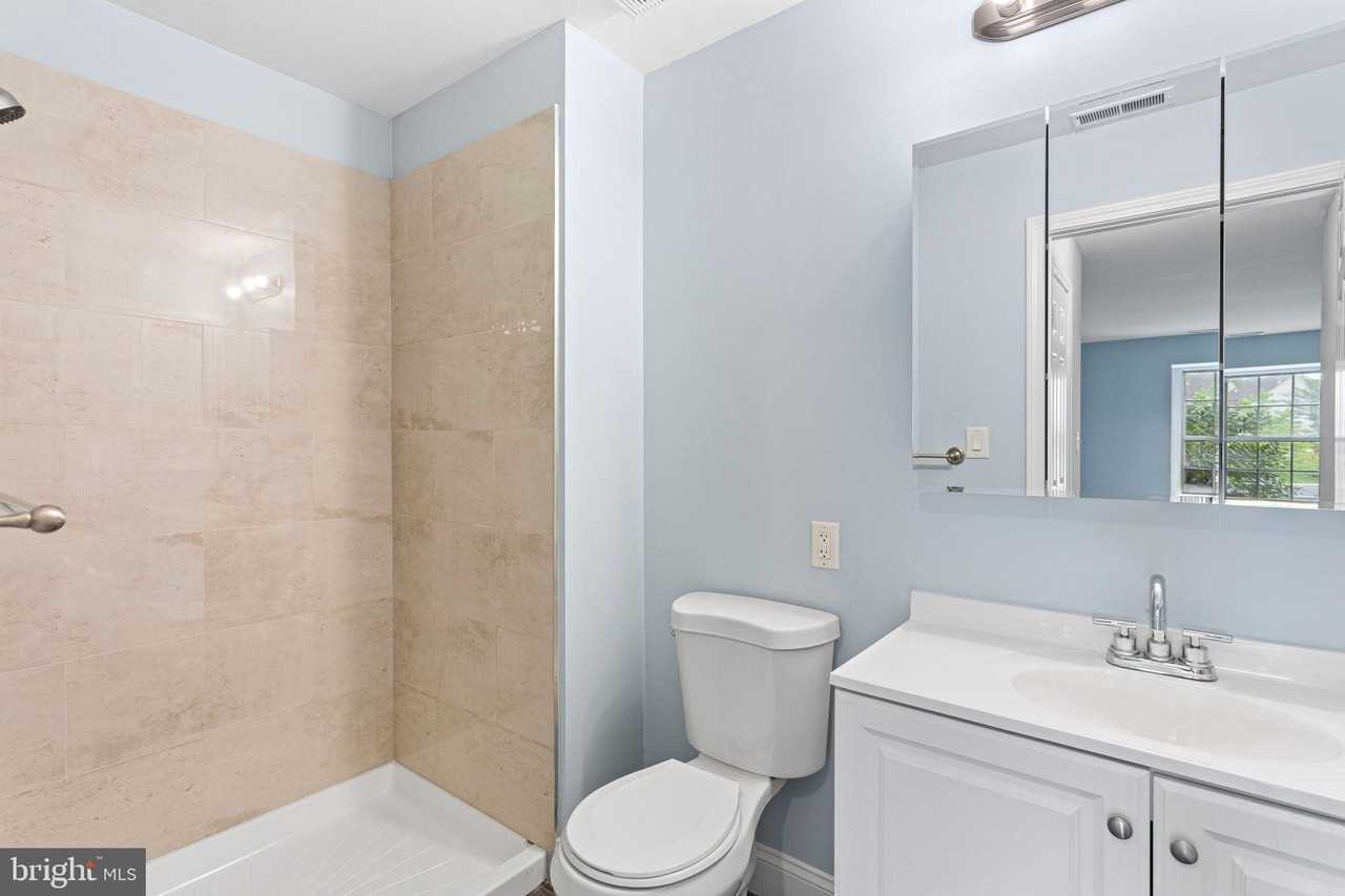 325 Tavistock - Photo 7 of 15