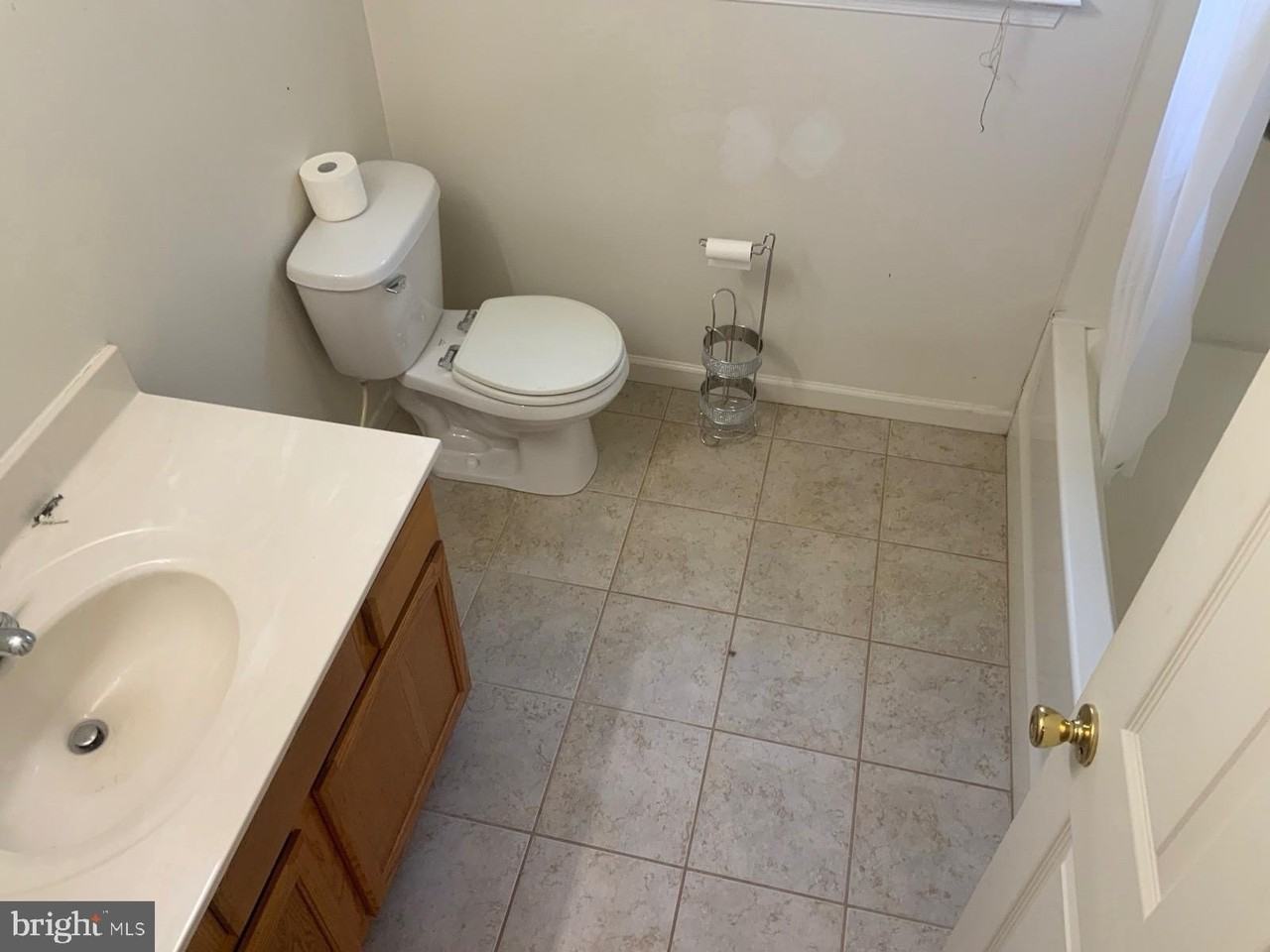 359 Reservoir St - Photo 6 of 16