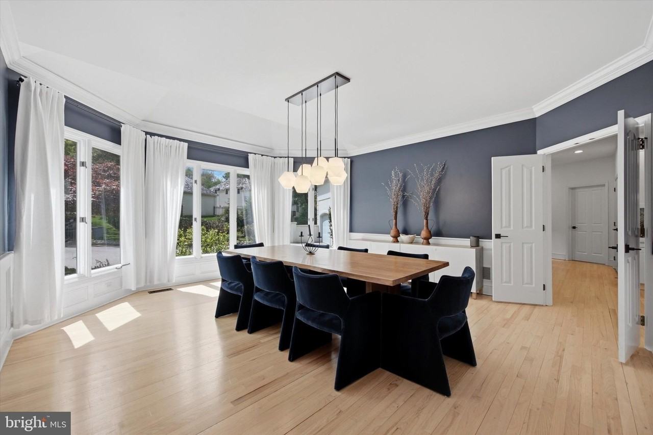111 Fairview Rd - Photo 6 of 15