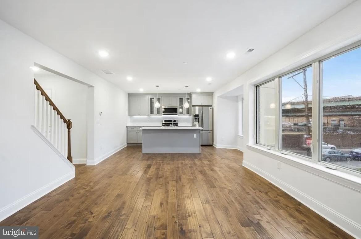 41 W Wildey St #1 - Photo 2 of 12