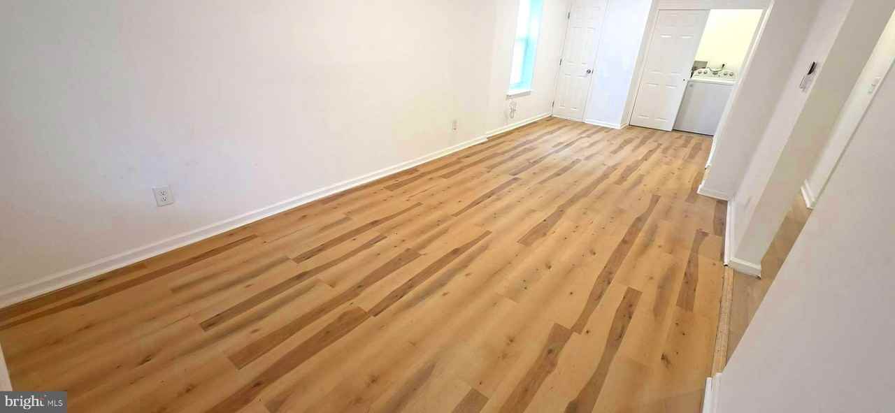6233 Chew Ave - Photo 4 of 50