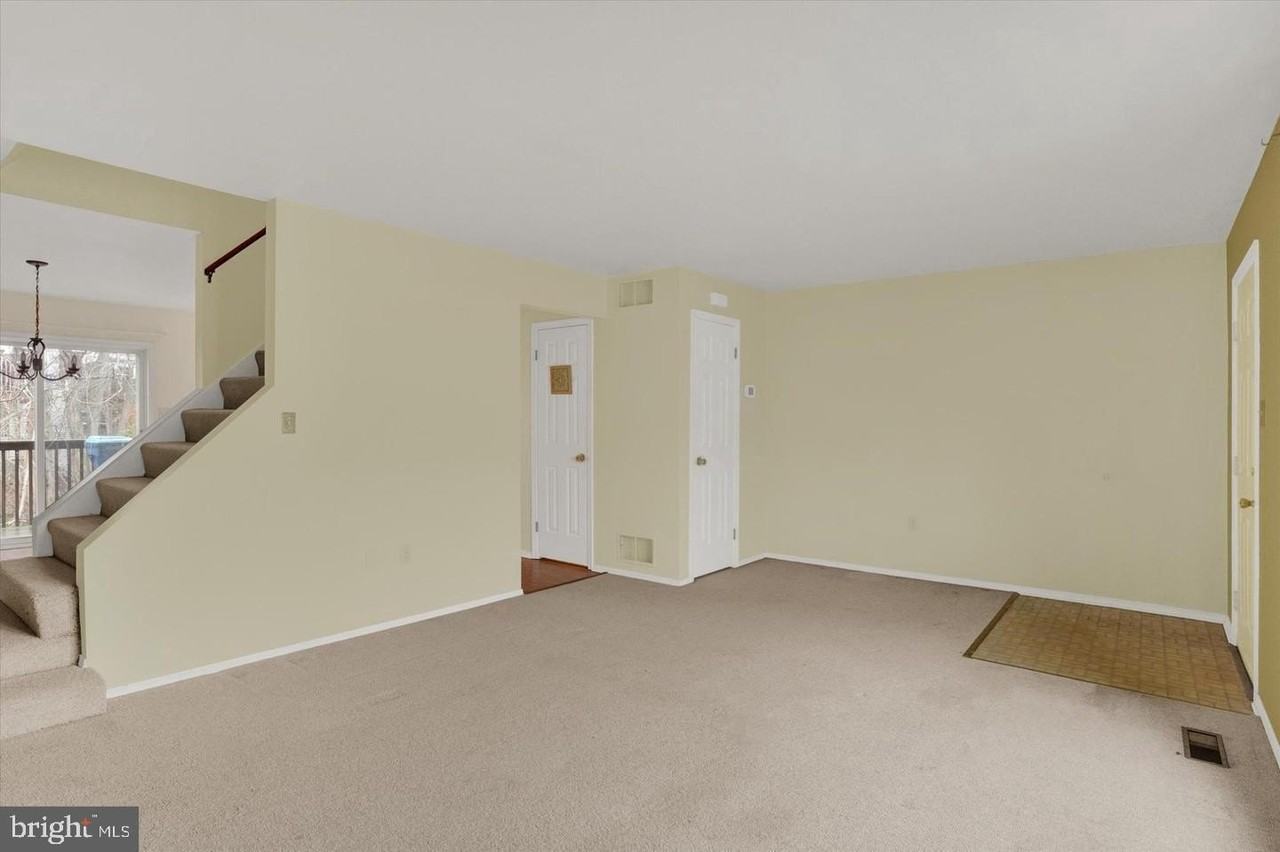 22 Persian Lilac Dr - Photo 5 of 23