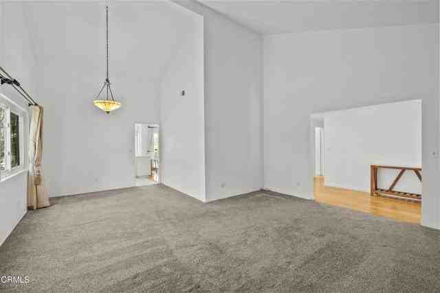9426 Carlynn Pl - Photo 2 of 6