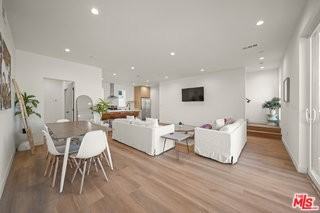 13694 Erwin St - Photo 3 of 8