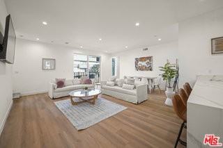 13694 Erwin St - Photo 5 of 8