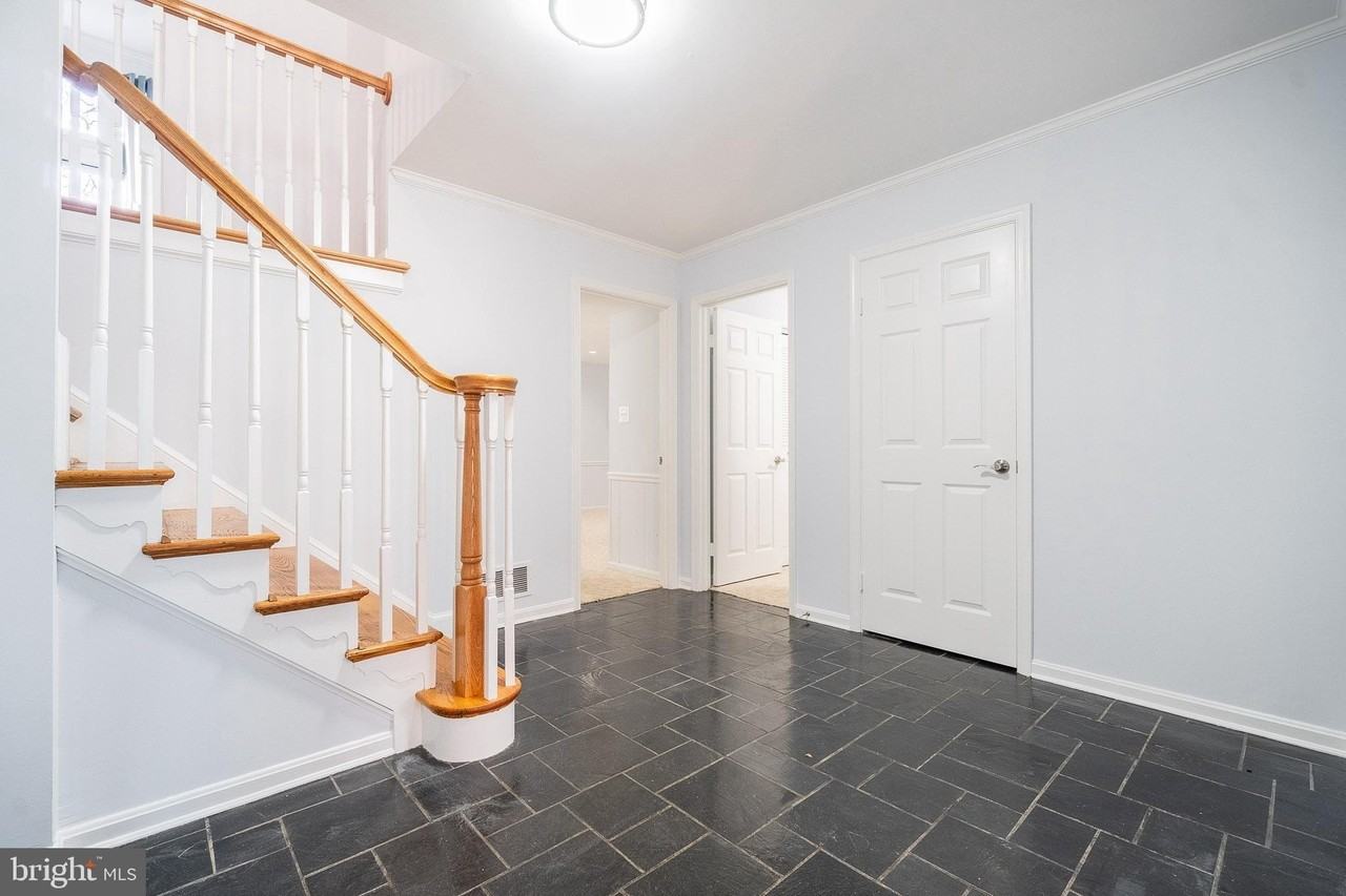 3921 Rust Hill Pl - Photo 3 of 30