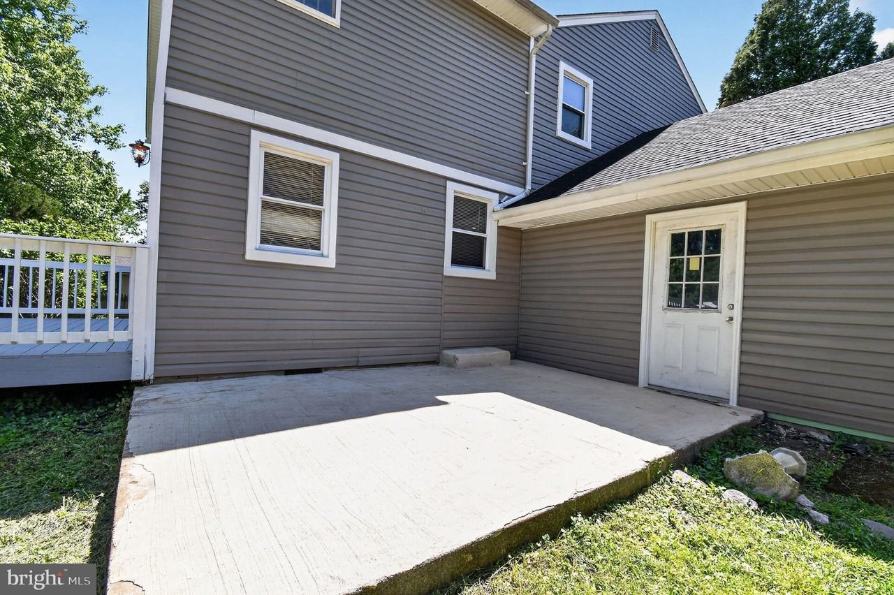 1819 Anderson Rd - Photo 4 of 45