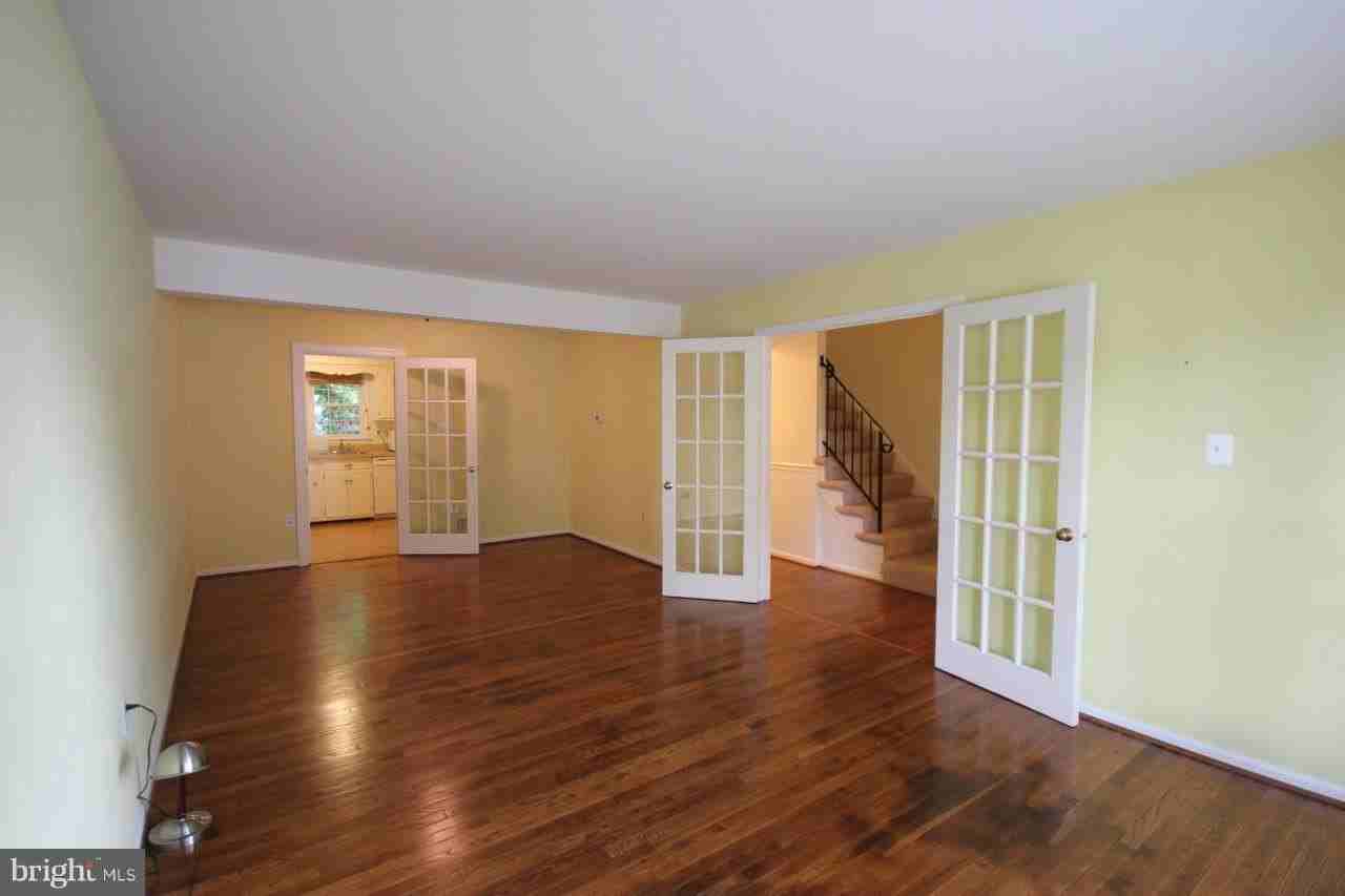 2959 Cashel Ln - Photo 5 of 21