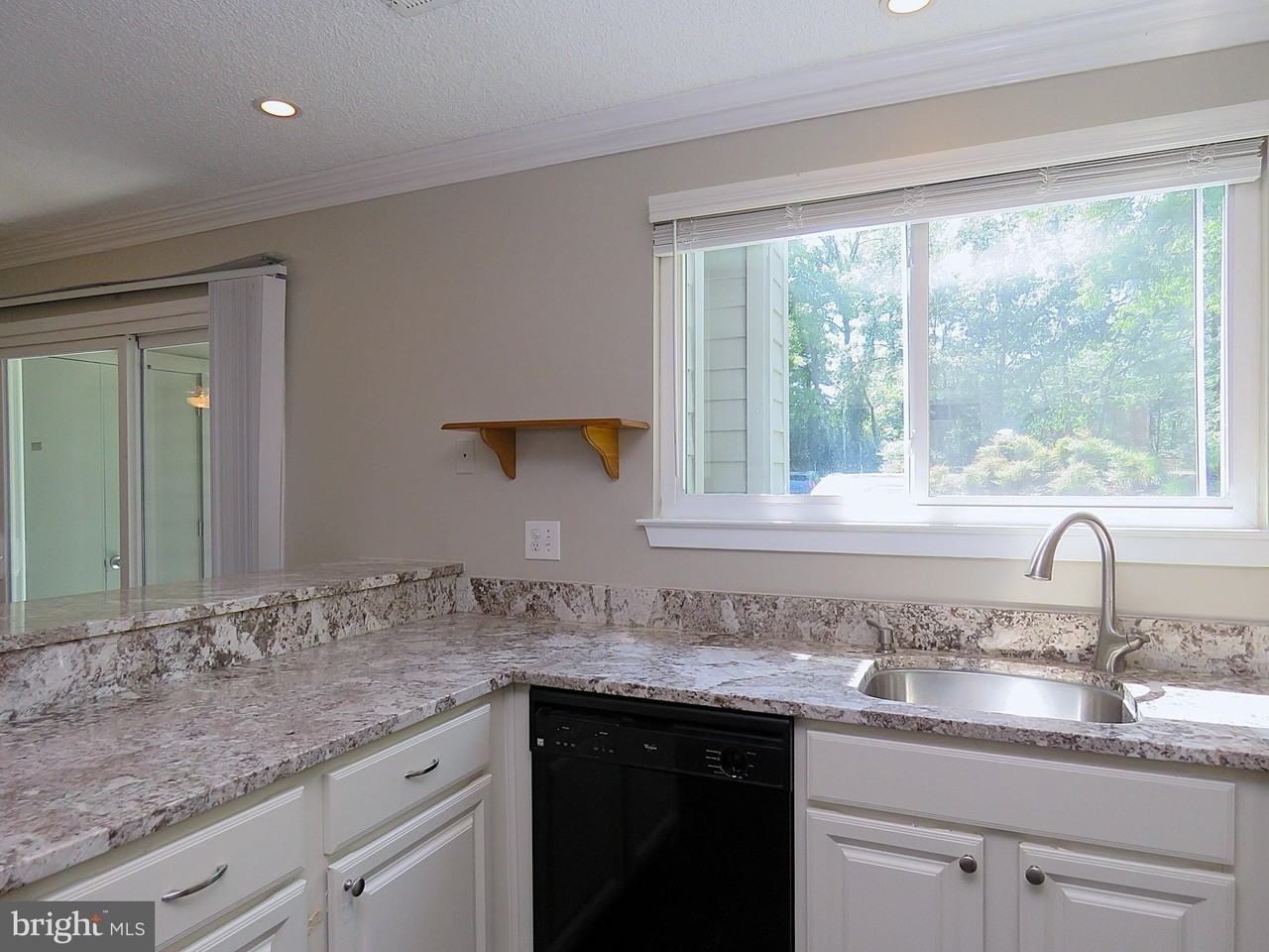 11701 Summerchase Cir #A - Photo 5 of 32