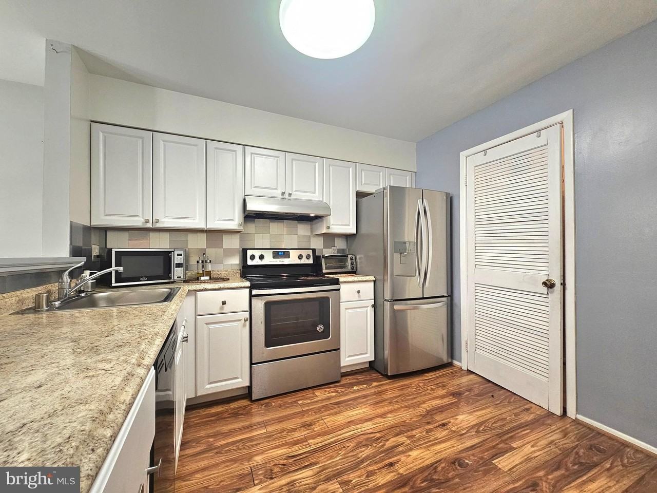 8077 Pantano Pl #4 - Photo 5 of 12