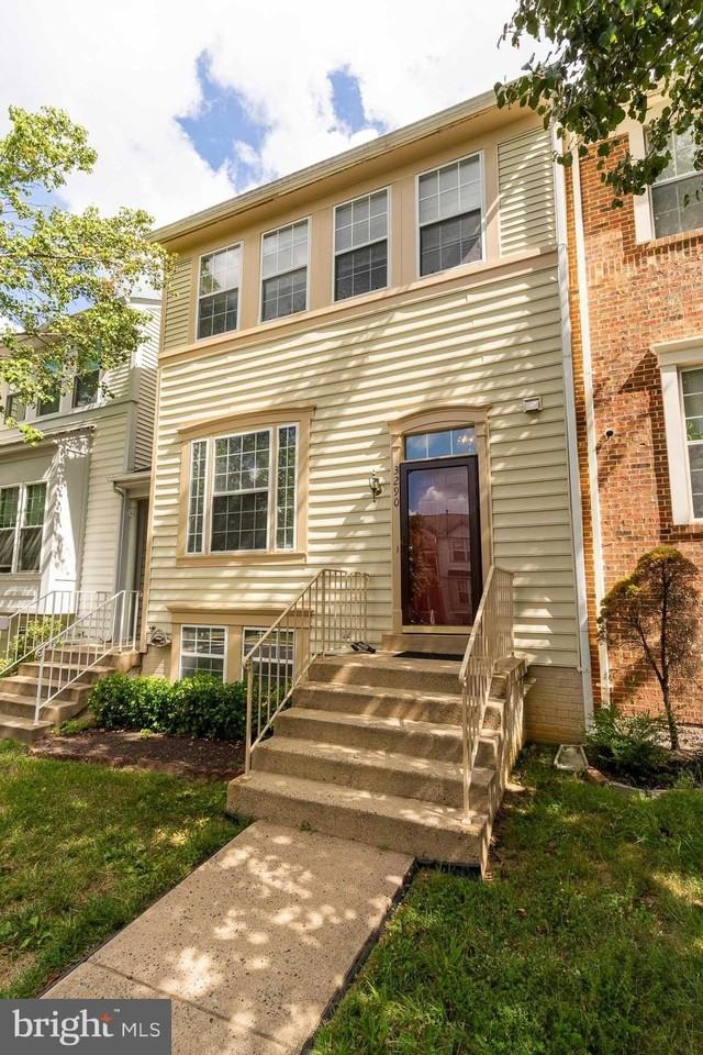 3290 Gina Pl - Photo 2 of 37