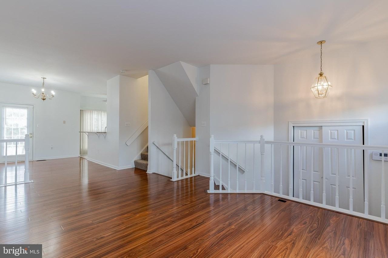 3290 Gina Pl - Photo 5 of 37