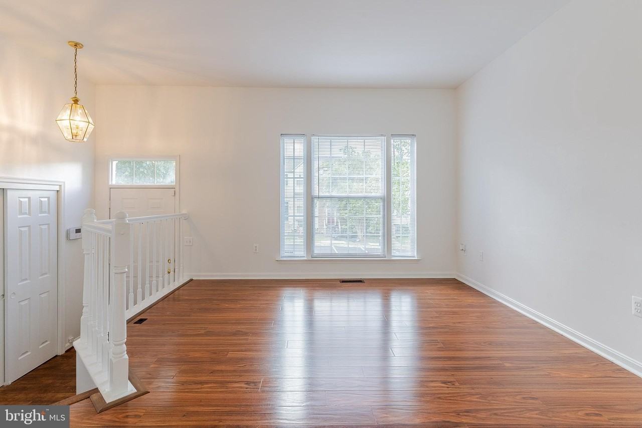 3290 Gina Pl - Photo 7 of 37
