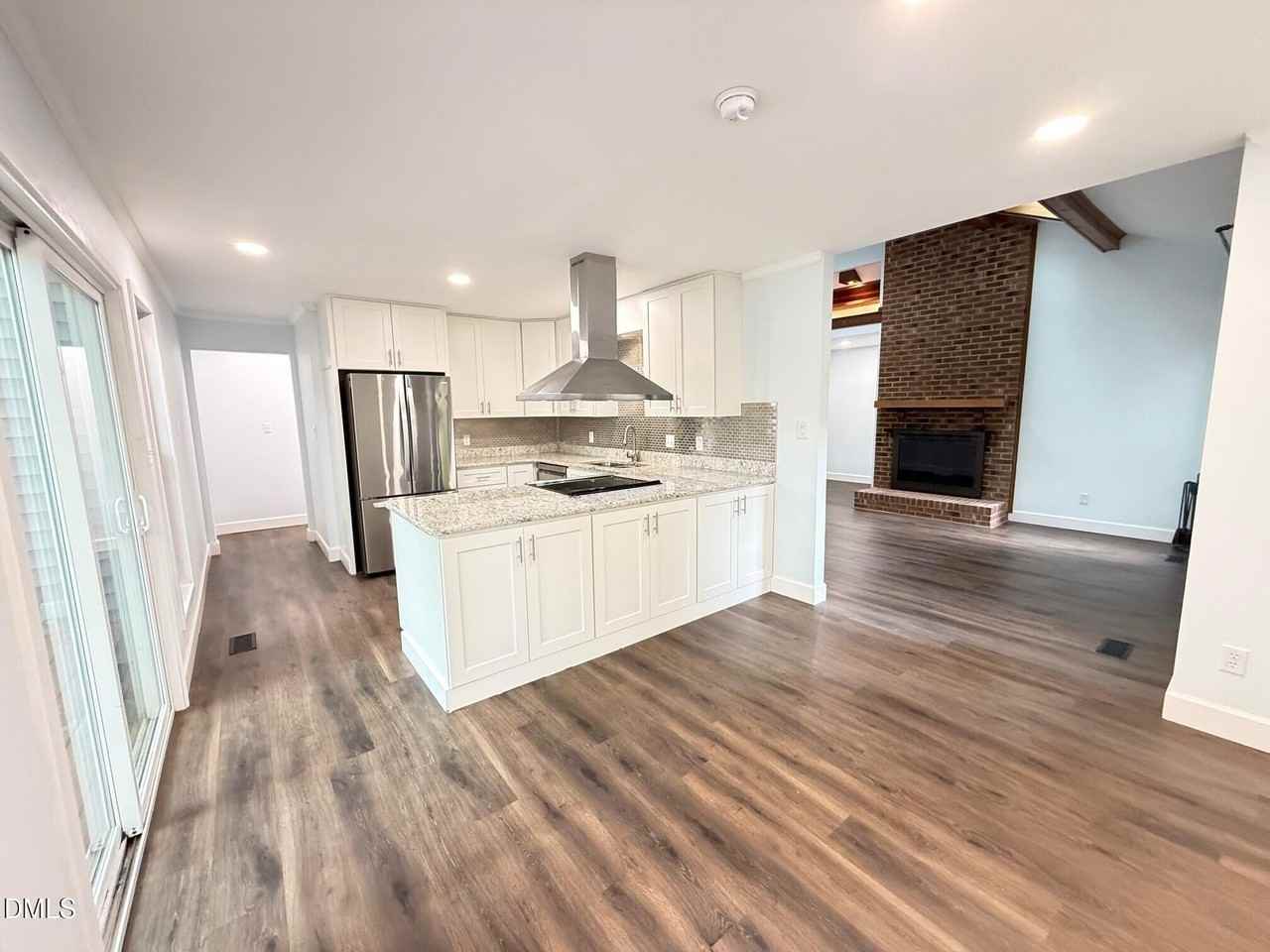 103 Cameron Ct - Photo 7 of 35