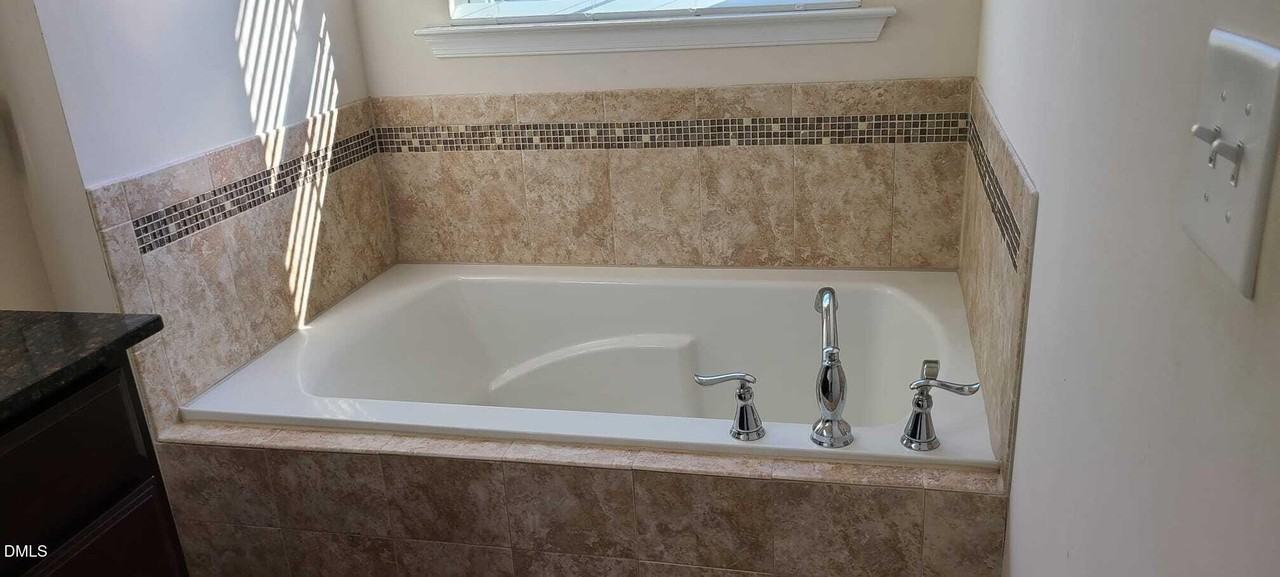 509 Pemberwich Pl - Photo 6 of 30