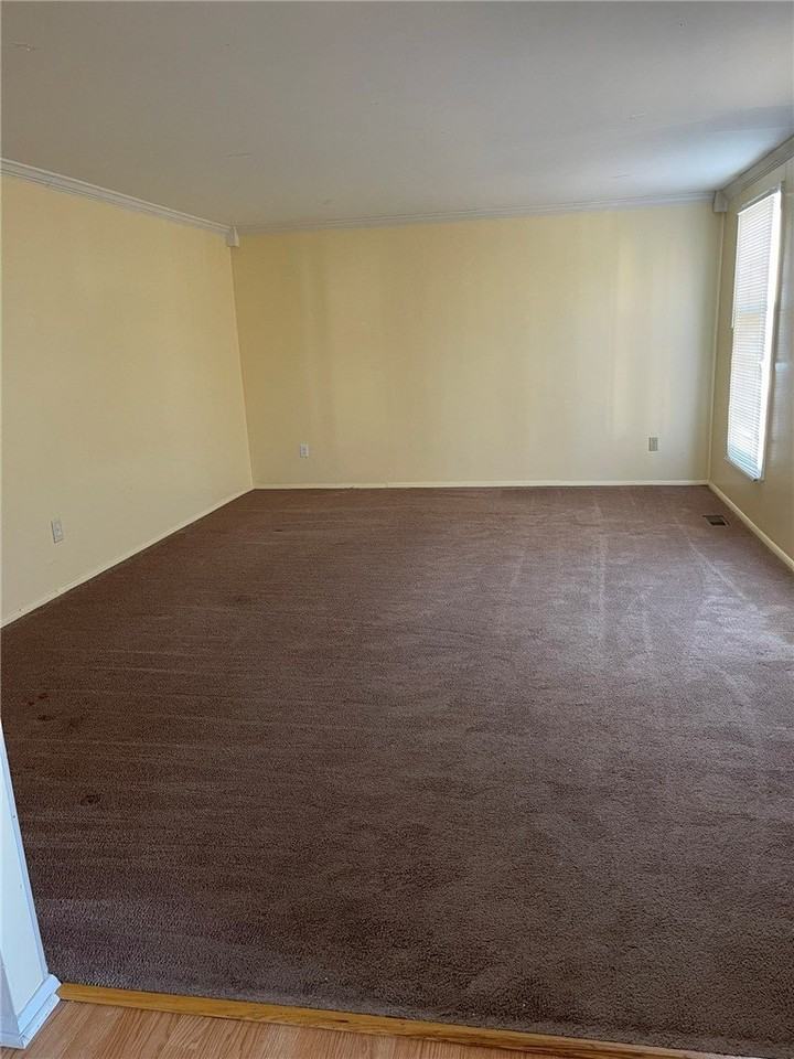 1293 Manor Dr - Photo 6 of 20