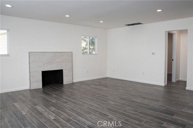 3834 W 111th Pl - Photo 3 of 8