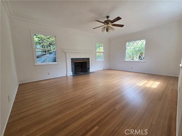 240 Euclid St - Photo 2 of 8
