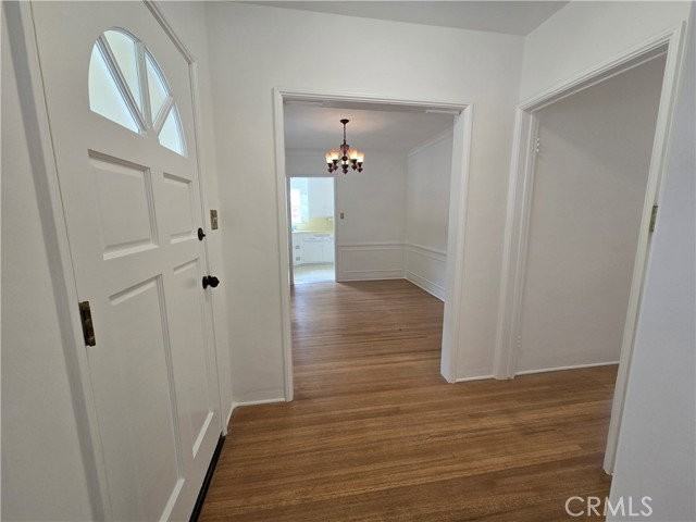 240 Euclid St - Photo 5 of 8