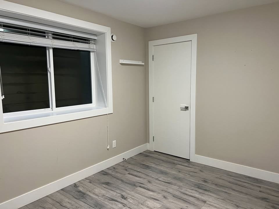 2445 Haversley Ave #1 - Photo 5 of 11