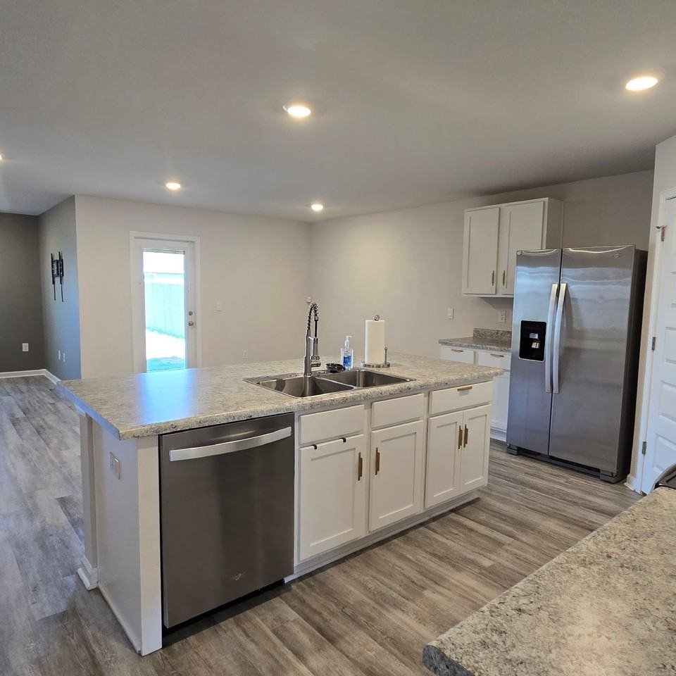 4384 White Cedar Ct #1 - Photo 3 of 25