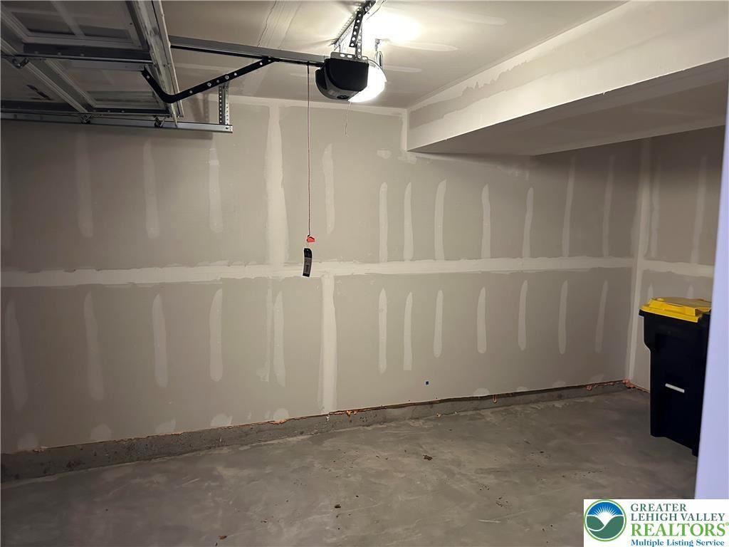 157 Van Fleet Cir - Photo 3 of 31