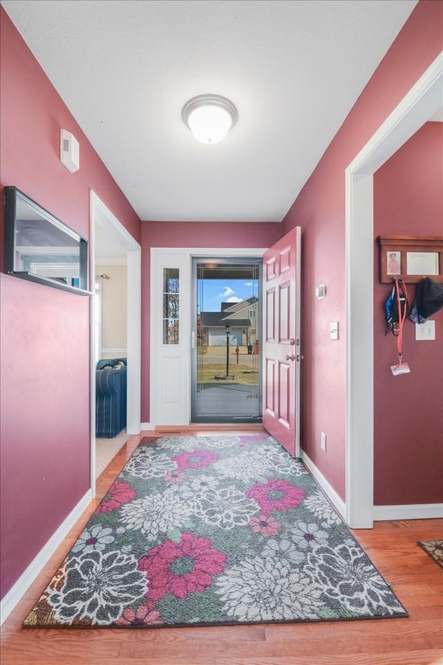 705 Bergamot St - Photo 2 of 25